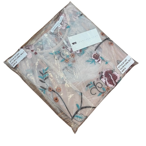 Endless Rose Embroidered Sheer Floral Long Sleeve Blouse & Nude Camisole Set NWT - Picture 7 of 10